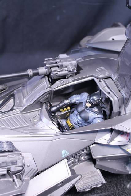 Batmobile justice League (chargeur non inclus) DC FKM40 - Image 2