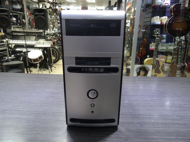 CAMERA + SERVEUR DE SURVEILLANCE HP 2.2 512MB RAM 250 GHD
