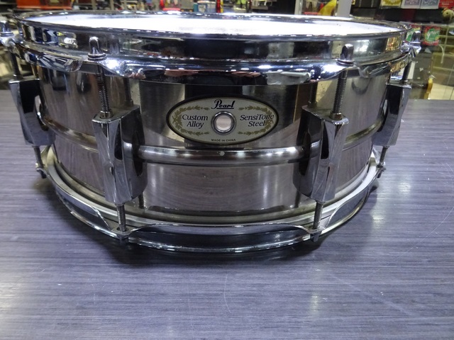 Caisse Claire ( Steel Snare) Pearl Custom Alloy Sensitone Steel Snare