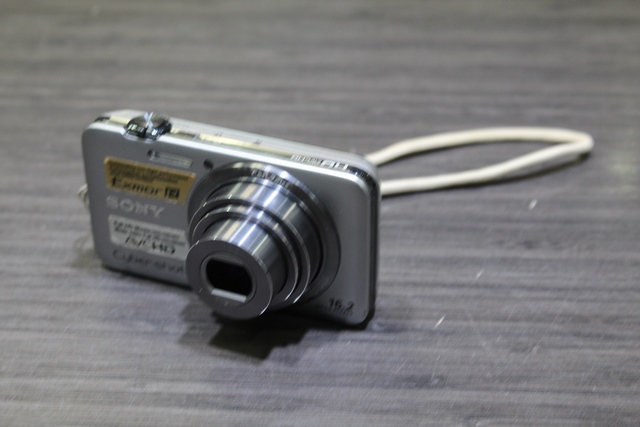Camera Sony 16.2 megapixel dsc-wx7 + batterie - Image 4