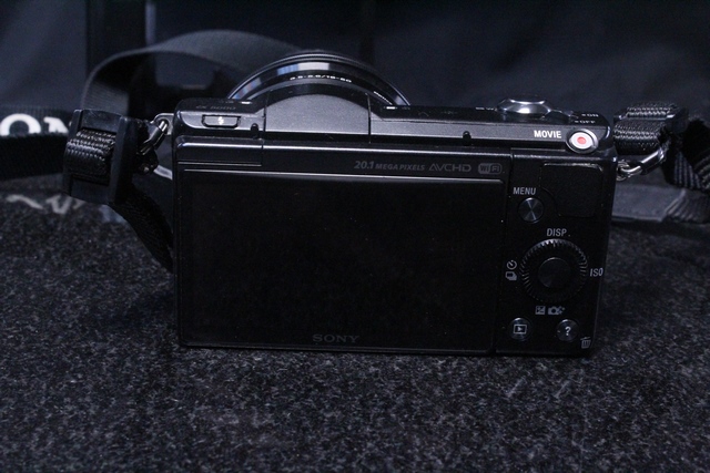 Caméra Sony A5000 +acc + Moniteur F100 7 pouces +stabilisateur Sony/Neewer a5000/f100 - Image 2