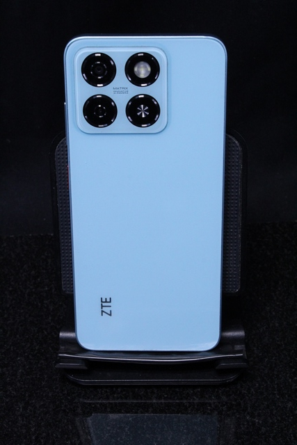 Cellulaire ZTE Blade A55 128Go z2450 - Image 2