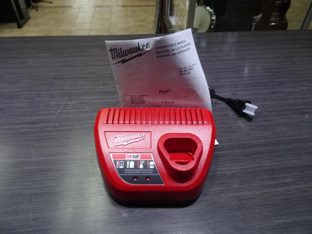Chargeur M12 Milwaukee