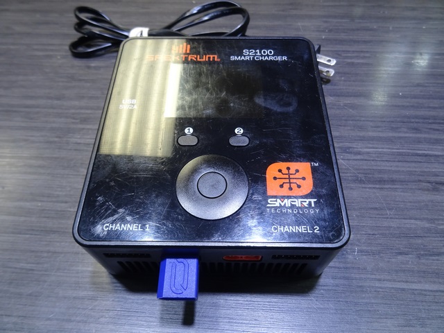 Chargeur a auto teleguidee spektrum s2100 - Image 1
