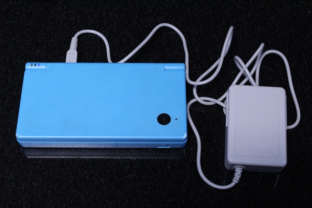 Console Dsi Bleu + acc NINTENDO twl-001 - Image 2