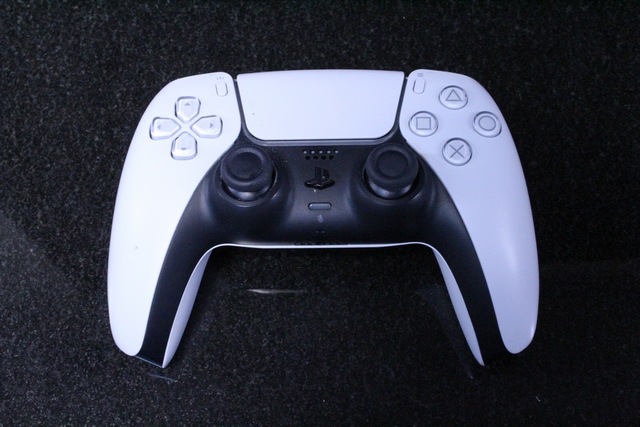 Console Ps5 Slim Cd sony cfi-2115 - Image 3