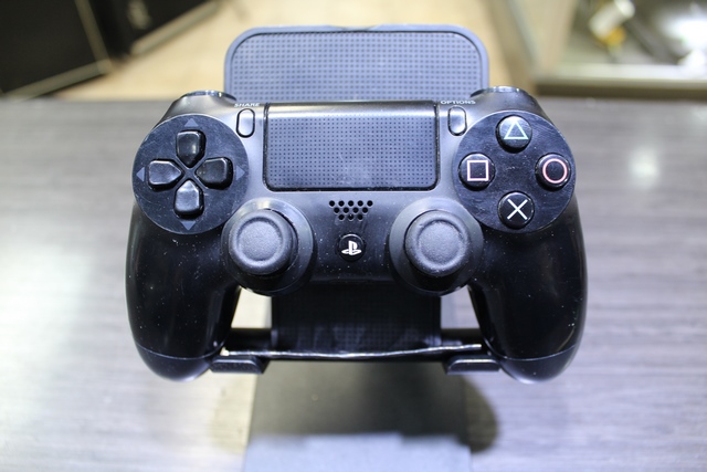 Console ps4 slim 1to + acc sony cuh 2215b - Image 4