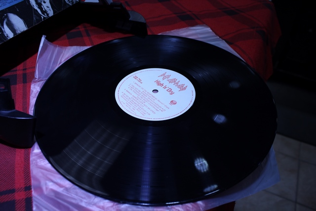 Def Leppard high n dry Vinyl Musique - Image 4
