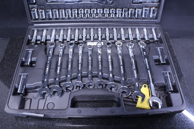 ENSEMBLE DE DOUILLE ET RACHET 123 PIECES STANLEY 94-374 - Image 3