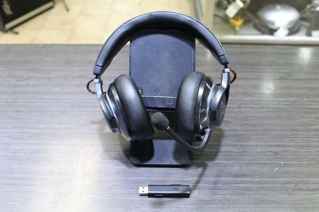 Ecouteur de gaming jbl quantum 800