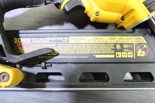 Fusil a clou Dewalt+ batt + chargeur + boite dcn692 - Image 3