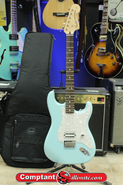 Guitare Electrique Fender Stratocaster Tom Delonge Mexico 2023 - Image 1