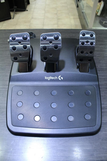Kit de volant et pédal Logitech G29 - Image 3