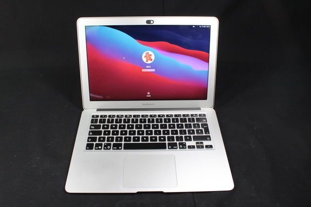 Macbook air Apple a1466 - Image 2