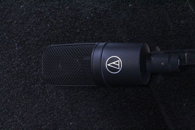 Microphone Condensateur + Support + (Spit Guard) Audio Technica AT-4040 - Image 2