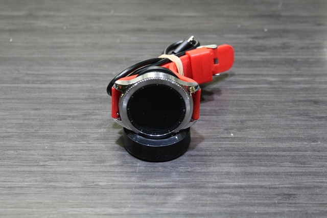 Montre Intelligente + Chargeur SAMSUNG SAMSUNG GEAR 3 SM-R770 - Image 3
