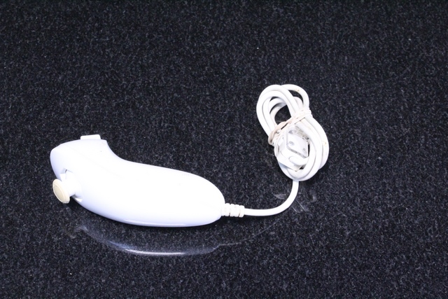 Nunchuck Nintendo Wii RVL-004 - Image 2