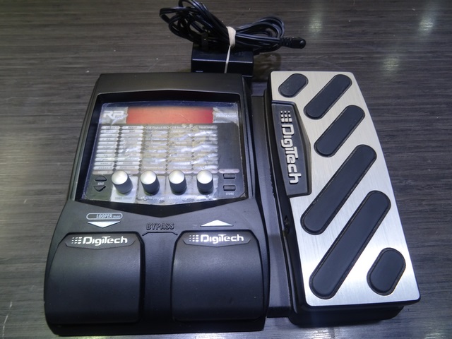 Pedale Multi Effet Looper + ac Digitech RP255V