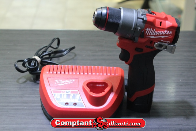 Perceuse Milwaukee + batterie + chargeur 3404-20 - Image 1