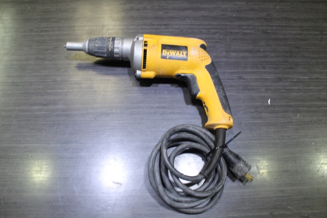 Perceusse a Gypse Dewalt dw272