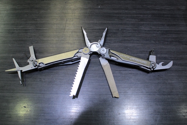 Pince Multi-Fonction + sac Leatherman wave - Image 1