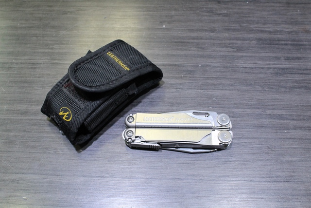 Pince Multi-Fonction + sac Leatherman wave - Image 3