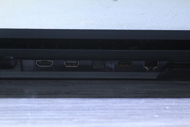 Playstation 4 pro +tc sony j20h091 - Image 2