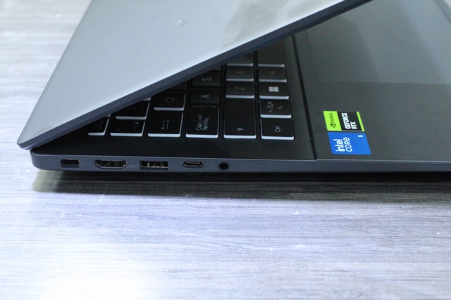 Portable + Ac Asus v3607vj - Image 3