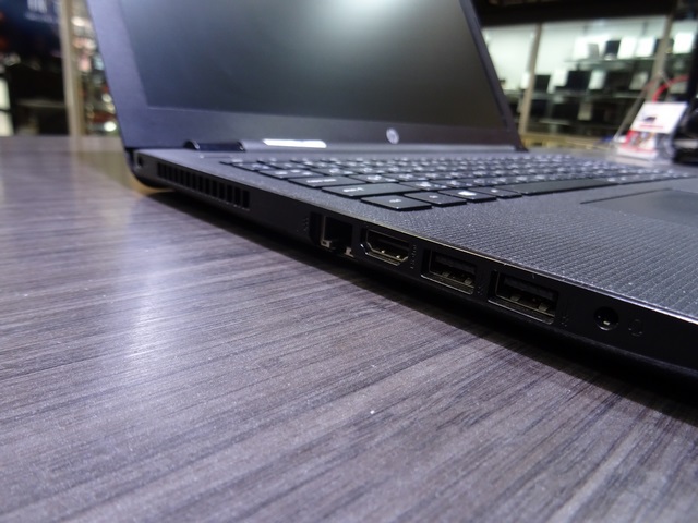 Portable HP Clavier Europeen Batterie a Changer 15-rb001nia - Image 2