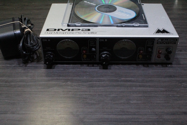 Pré Amplificateur 2 Canal + logiciel M-Audio DMP3