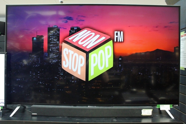 Téléviseur Intelligent Vizio 60 pouce + tc m60-c3 - Image 1