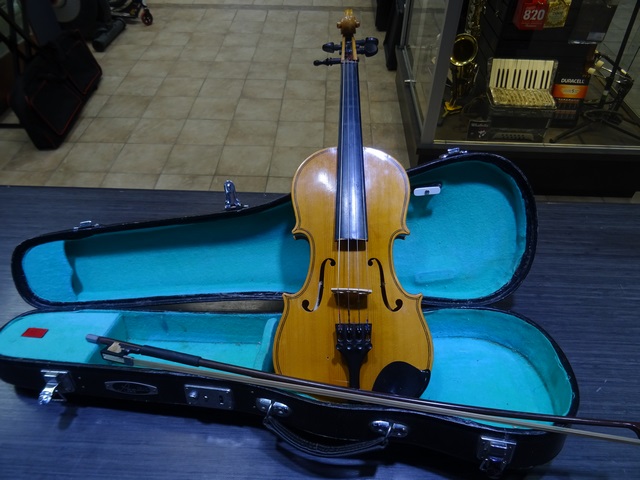 VIOLON 1/2 LARK 1/2 STUDENT
