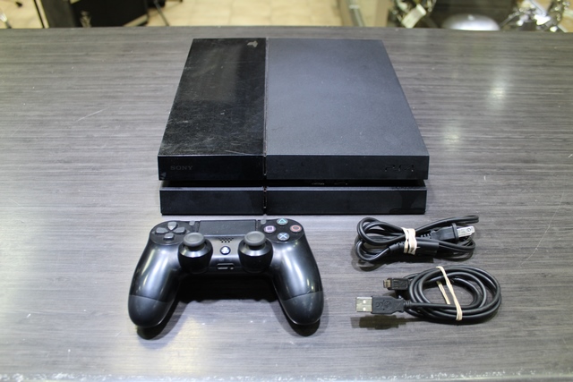 console ps4 500gb ( disque ont de la misere a entrer PRIX EN CONSEQUENCE Sony cuh-1115a - Image 2