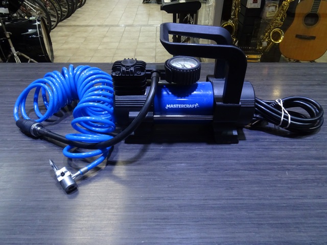 mini compresseur portatif mastercraft 058-9852-2